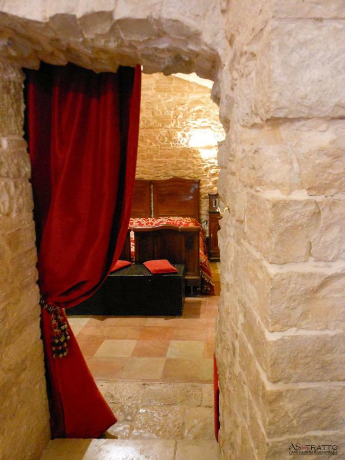 ビトント Palazzo Antica Via Appia Bed & Breakfast エクステリア 写真